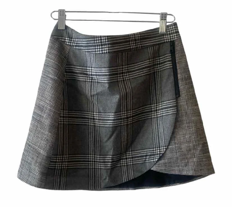 Deep Discounts alice + olivia Grey multi Size 2 Lennon Zip Mini Skirt