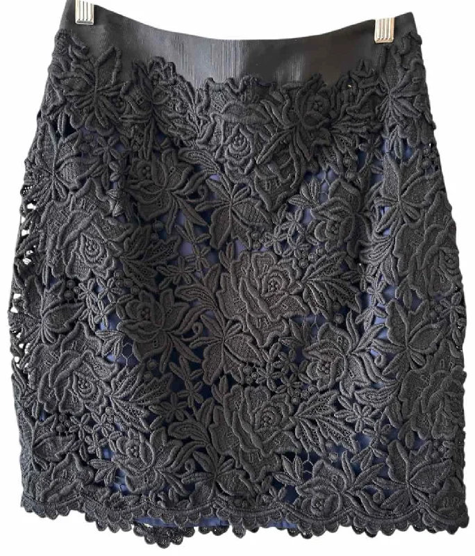 TIME-Limited Offer Elie Tahari black and navy Size 8 Skirt