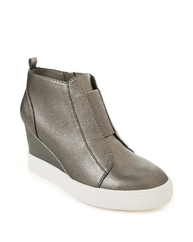 Discount Days Slip-On Wedge Sneaker Metallic Gray
