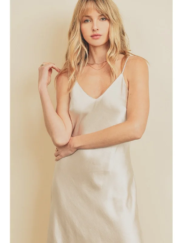 Extra Savings Dress Forum Merida Satin Slip Dress In Champagne