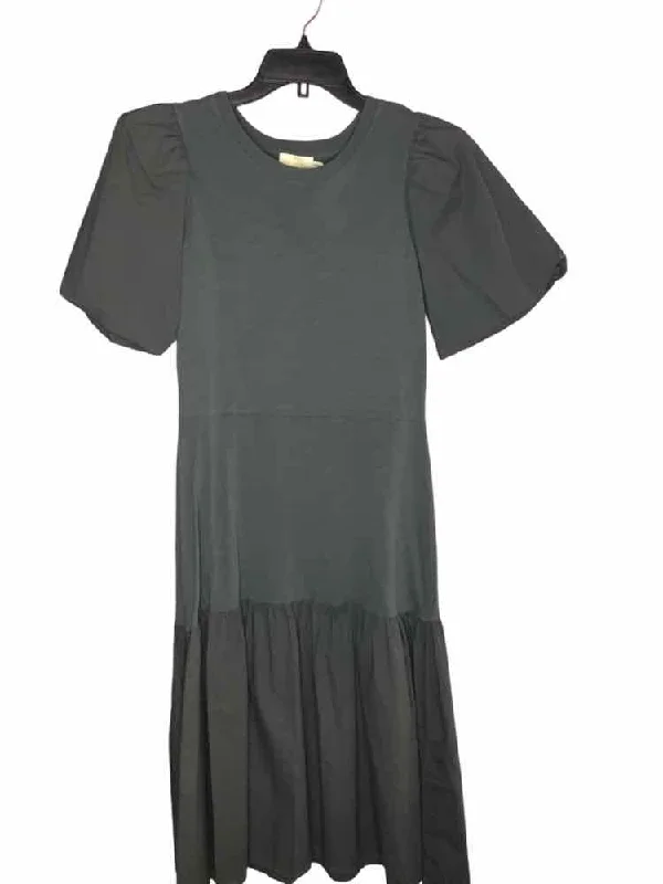YEAR-End Clearance Nation Ltd. Green Size S Dress