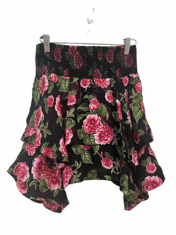 While Supplies Last alice + olivia Black Size 2 Skirt
