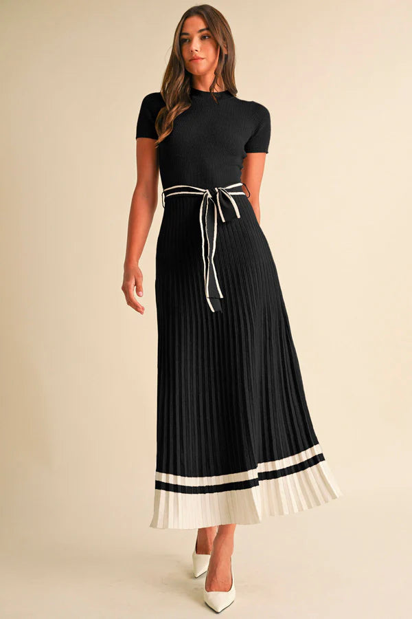 Bonus Savings Moody Maxi Dress