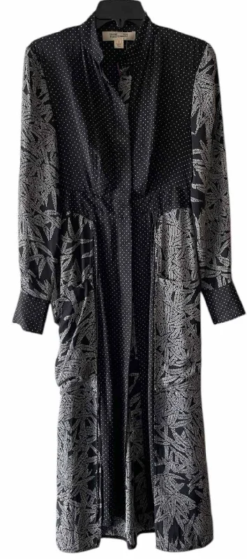 Savings Alert DVF black and cream Size 2 Dress